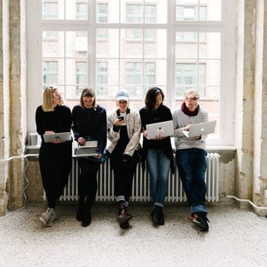 VDI 6036 guideline safe installation with radiator brackets