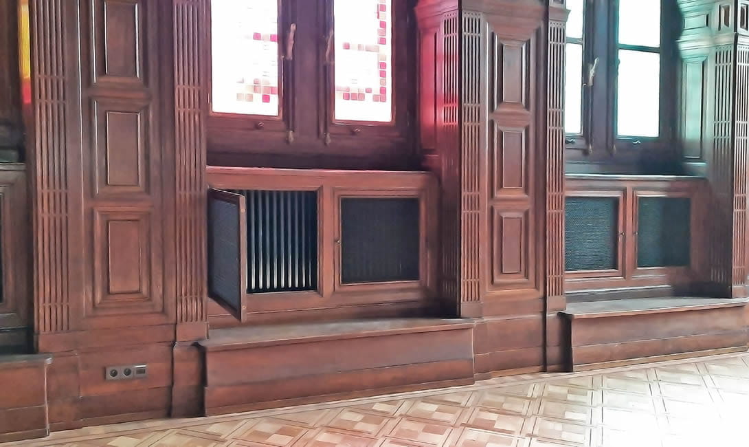 Antwerp city hall radiators